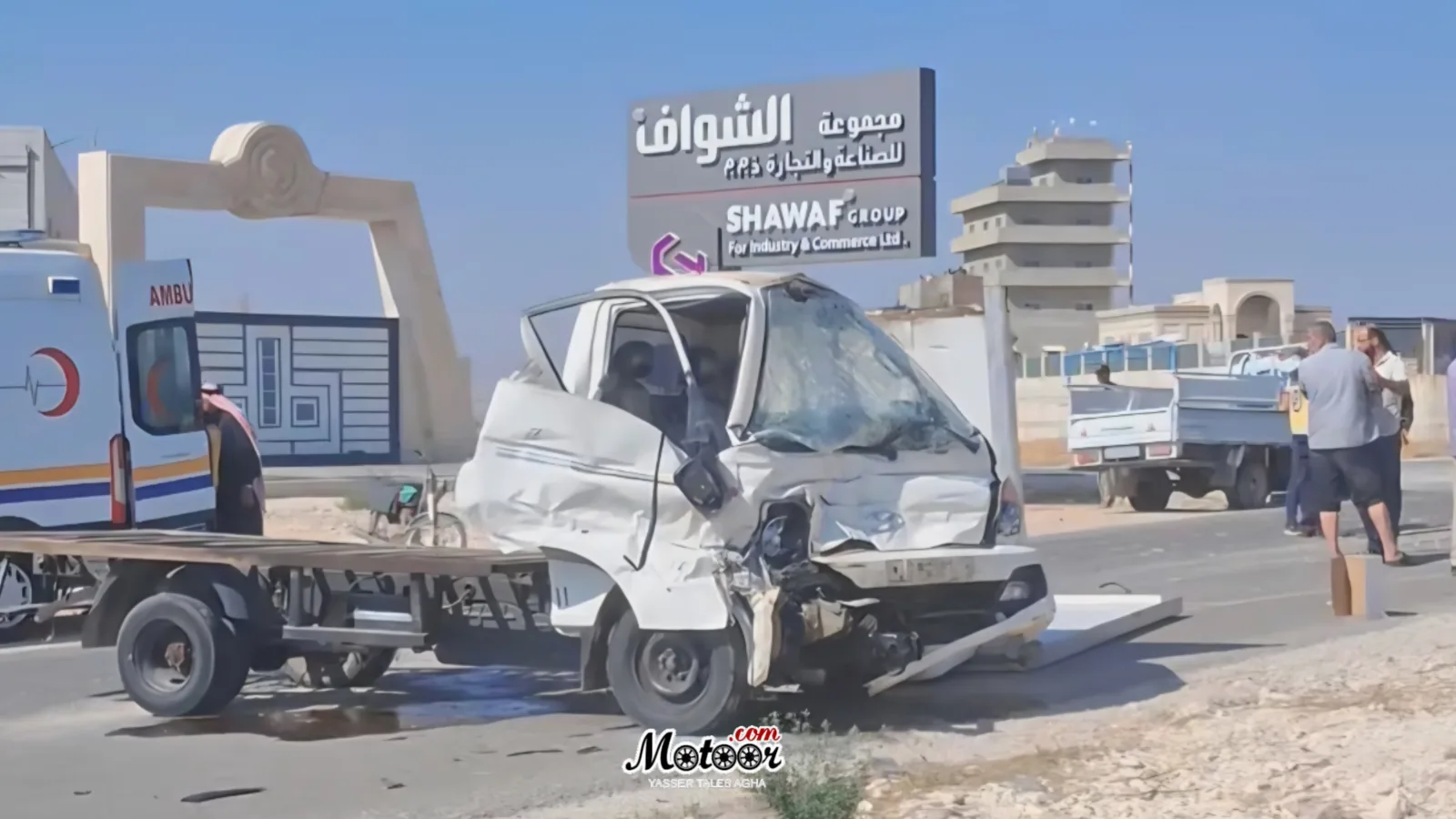 تصادم مروع بين سيارتي "هونداي بورتر" على طريق سلمية والجهات المختصة تتدخل لفتح الطريق وإسعاف المصابين